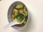 Brokkoli-Strunk in Asia-<strong>Suppe</strong> verwerten