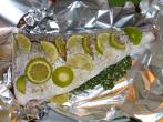 Gef&uuml;llter ganzer Schellfisch mit Limonen-Dill-Butter