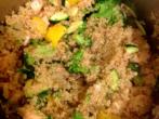 Quinoa-<strong>Gem&uuml;se-Pfanne</strong> (kalorienarm, proteinreich)