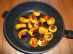 Mit R&uuml;benkraut karamellisierte <strong>Kartoffeln</strong> - k&ouml;stliche Beilage
