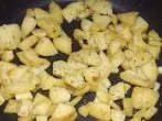 Knusprige & gesunde Knoblauch-Bratkartöffelchen