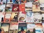 Viele Bücher lesen oder Hörbücher hören für wenig Geld