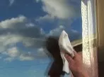 Fensterscheiben putzen
