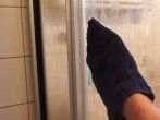 Fliesen und Duschwand einfacher entkalken