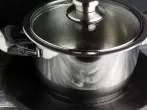 Angelaufene Edelstahltöpfe reinigen