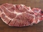 Fleisch oder Fisch ziselieren