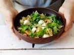 Nudelsalat mit Rucola