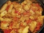 <strong>H&auml;hnchencurry</strong> in Kokosmilch