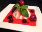 Panna Cotta mit Erdbeeren