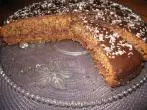 Schoko-Nuss-Torte mit Beerenfüllung