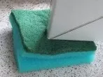 Türstopper aus einem Küchenschwamm