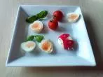 Käse-Käfer und Eier in Herzform