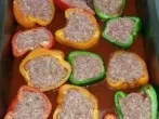 Mit Hackfleisch gefüllte Paprika