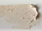 Kleberreste entfernen mit Tesafilm