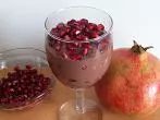Nougatmousse mit Granatapfelkernen