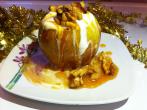 Apfel gef&uuml;llt mit Eis und karamellisierten <strong>Waln&uuml;ssen</strong>