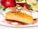Superschnelles für die Kaffeetafel - Kuchen mit Apfelmus & Sahne