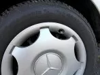 Alufelgen mit Edelstahlreiniger putzen