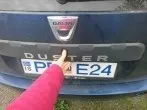 Saubere Finger am Auto