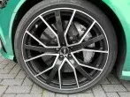Autofelgen reinigen mit Zahnpasta und Margarine