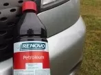 Teer am Auto entfernen mit Lampenöl & Microfasertuch