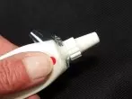 Eingetrocknete Tubenpaste vermeiden