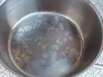 Mit Essig gegen verfärbte Edelstahltöpfe
