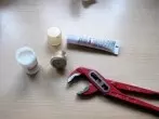 Kosmetikspender mit Creme auffüllen und wiederverwenden