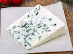 Salzkartoffeln mit Schinken und <strong>Roquefortk&auml;se</strong>-So&szlig;e