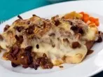 Überbackener Schnitzel Toast mit Curry
