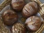 <strong>Einfache Dinkelbr&ouml;tchen</strong>