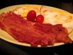 Knuspriger Bacon aus der Mikrowelle