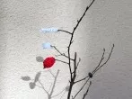 Herbstblätter häkeln und Äste dekorieren