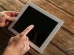 Tablets und Smartphones reinigen