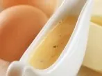 Sauce Hollandaise: Einfach zubereiten mit dem Pürierstab