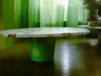 Schnell hergestellte Etagere mit Geheimfach