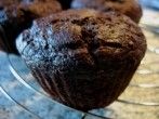 <strong>Schoko</strong>-Bananen-<strong>Muffins</strong> mit fl&uuml;ssigem Knusperkern