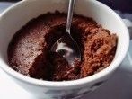 Schoko <strong>Tassenkuchen</strong> mit Nutellakern aus der Mikrowelle