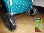 Nasse Rollen beim Einkaufstrolley