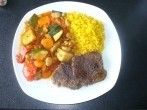<strong>Kalorienarmes</strong> s&auml;ttigendes Gericht: Gem&uuml;sereis mit Steak