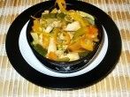 Pikante <strong>kalorienarme</strong> Suppe im Asiastil