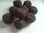 Rumkugeln aus Resten von Kuchen