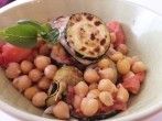 K&ouml;stlicher mediterraner <strong>Kichererbsensalat</strong> - vegetarisch