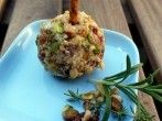 Fingerfood: Salzig herbe Käse-Pops