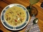 Bunte Brotsuppe mit Frischkäse