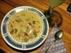 Bunte Brotsuppe mit Frischkäse