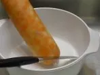 Frische Suppen im Schlauchbeutel öffnen, ohne dass es spritzt