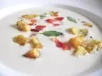 Auberginen-Suppe mit Topping