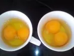 Eier aufschlagen ohne Splitter