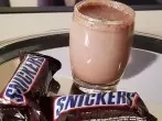 Leckerer Snickers-Likör